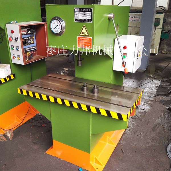 枣庄香蕉影视成人网站手动校直机整机展示